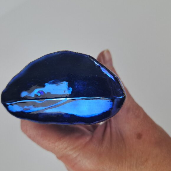 Our Lady of Czestochowa Madonna and Child Handmade Glass Ornament - Picture 13 of 16